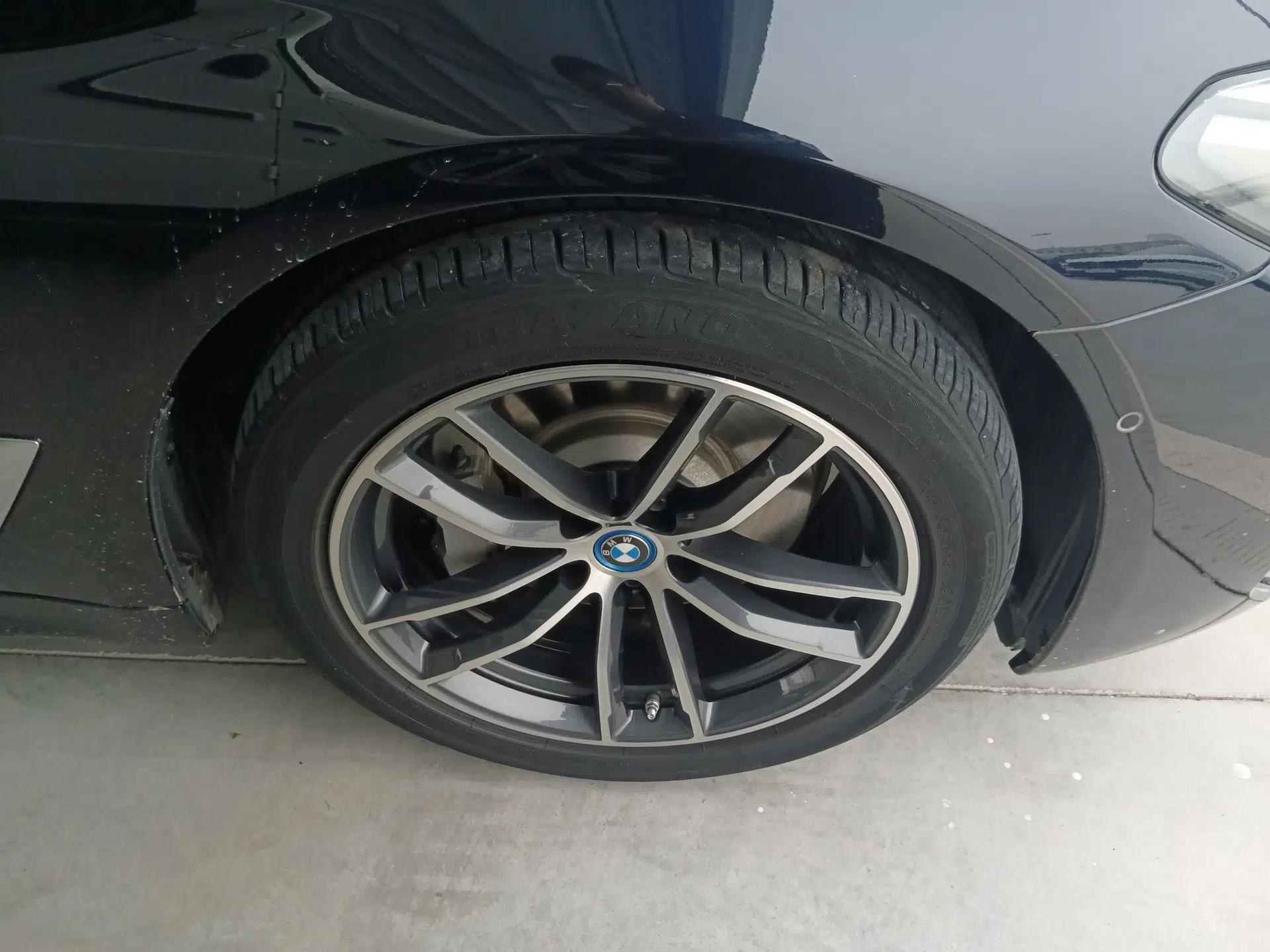 BMW 5 Series New Energy 2022 535Le M Sport Package — миниатюра 11