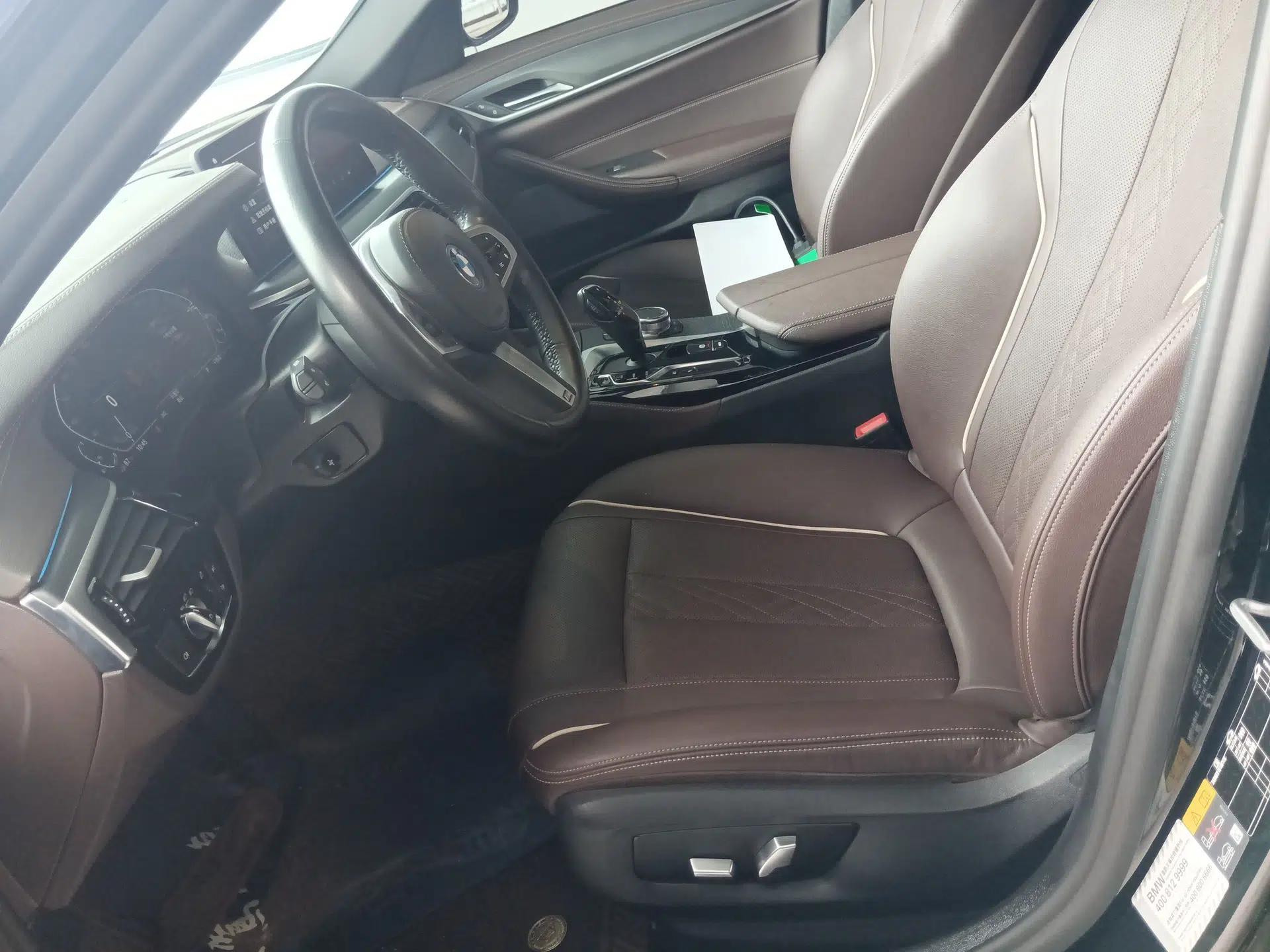 BMW 5 Series New Energy 2022 535Le M Sport Package — миниатюра 17