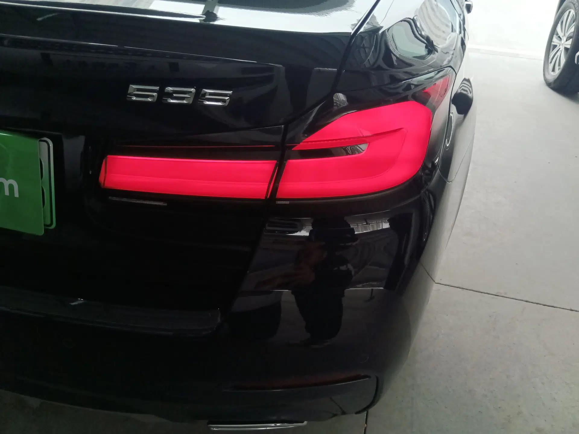BMW 5 Series New Energy 2022 535Le M Sport Package — миниатюра 9