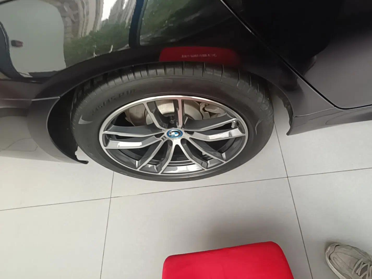 BMW 5 Series New Energy 2022 Second Facelift 535Le M Sport Package — миниатюра 11