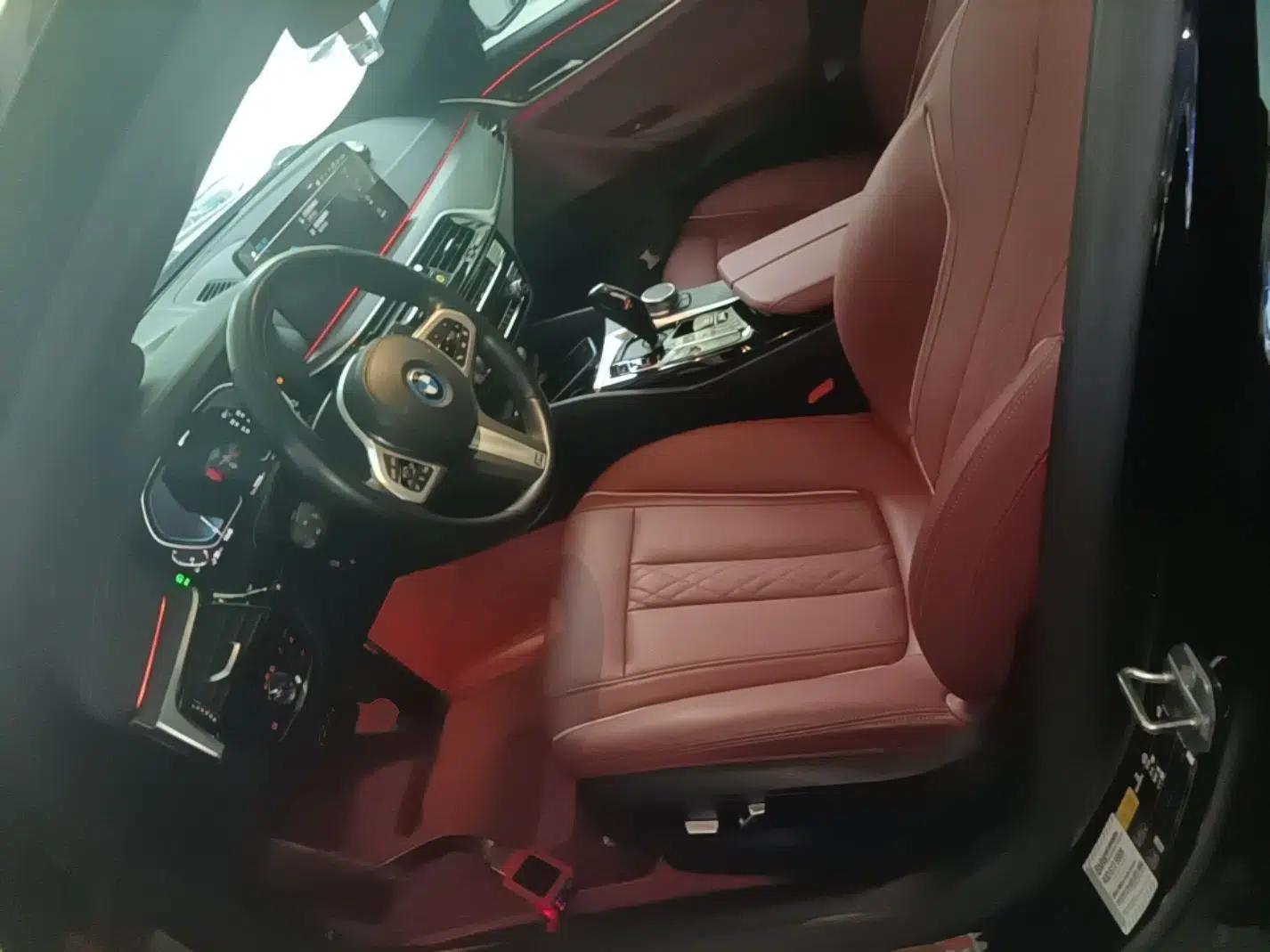 BMW 5 Series New Energy 2022 Second Facelift 535Le M Sport Package — миниатюра 17
