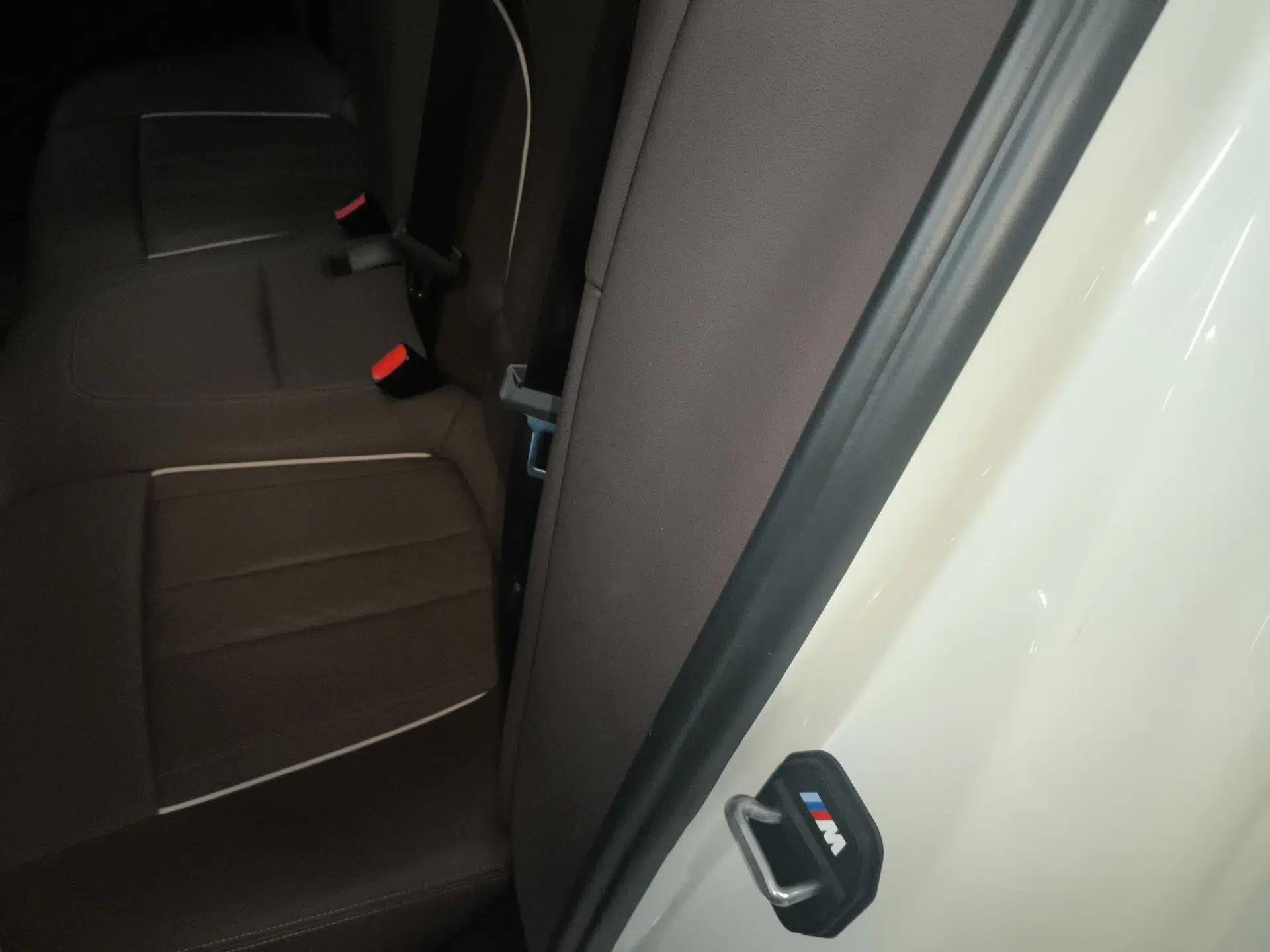 BMW 5 Series New Energy 2022 Restyled 535Le M Sport Package — миниатюра 25