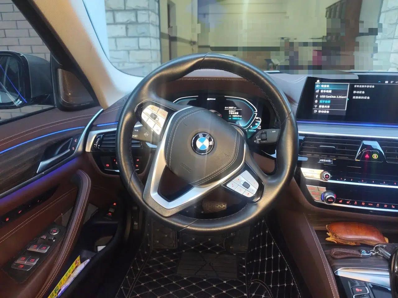 BMW 5 Series New Energy 2020 Mileage Upgrade Version 530Le Pioneer Edition — миниатюра 10
