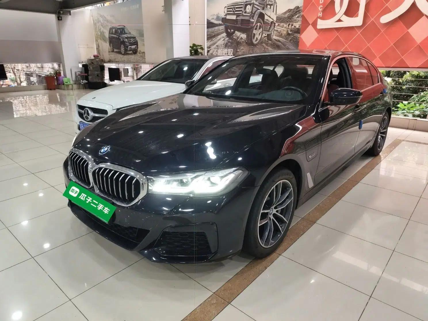 BMW 5 Series New Energy 2022 Second Facelift 535Le M Sport Package — миниатюра 1