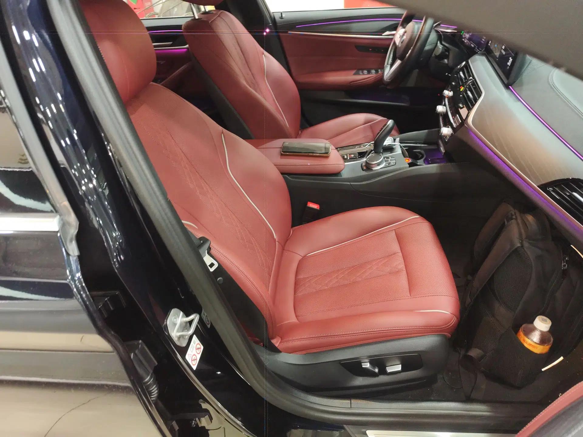 BMW 5 Series New Energy 2022 Second Facelift 535Le M Sport Package — миниатюра 19