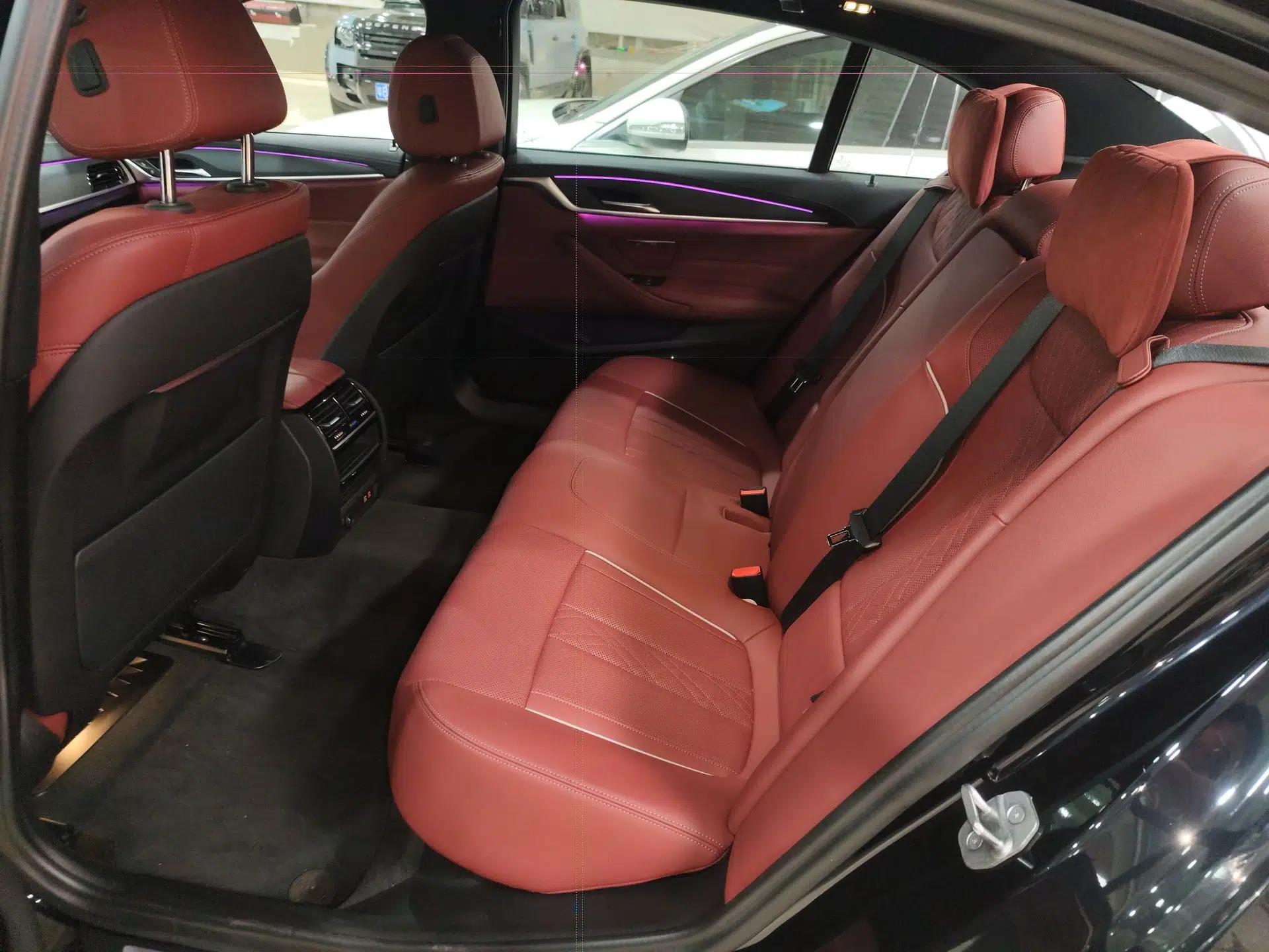 BMW 5 Series New Energy 2022 Second Facelift 535Le M Sport Package — миниатюра 20