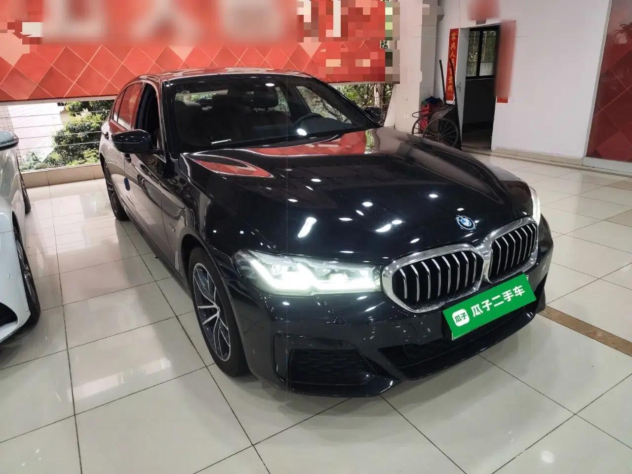 BMW 5 Series New Energy 2022 Second Facelift 535Le M Sport Package — миниатюра 3