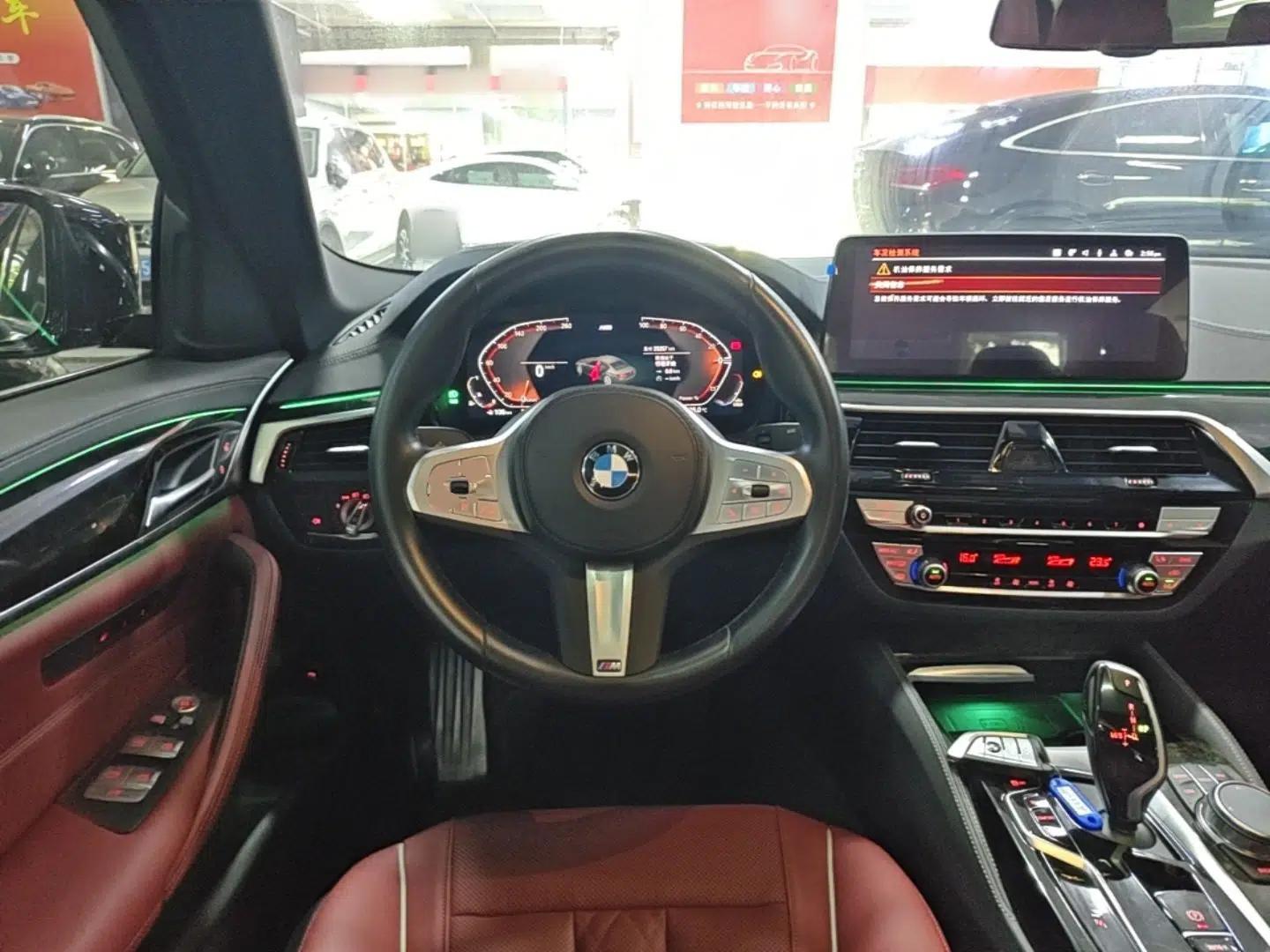 BMW 5 Series 2022 Second Facelift 525Li M Sport Package — миниатюра 13