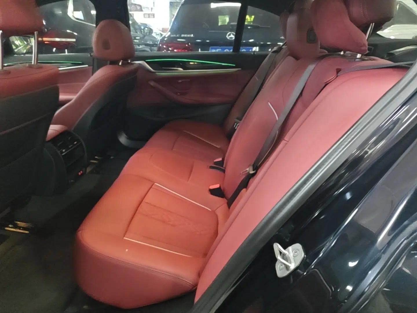 BMW 5 Series 2022 Second Facelift 525Li M Sport Package — миниатюра 20