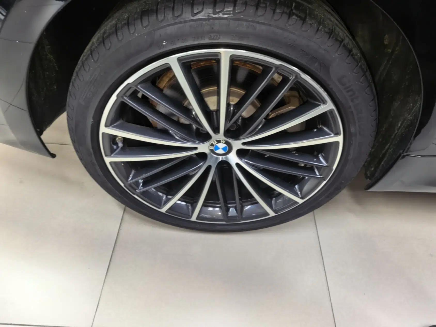 BMW 5 Series 2023 530Li Leading Model M Sport Package — миниатюра 11