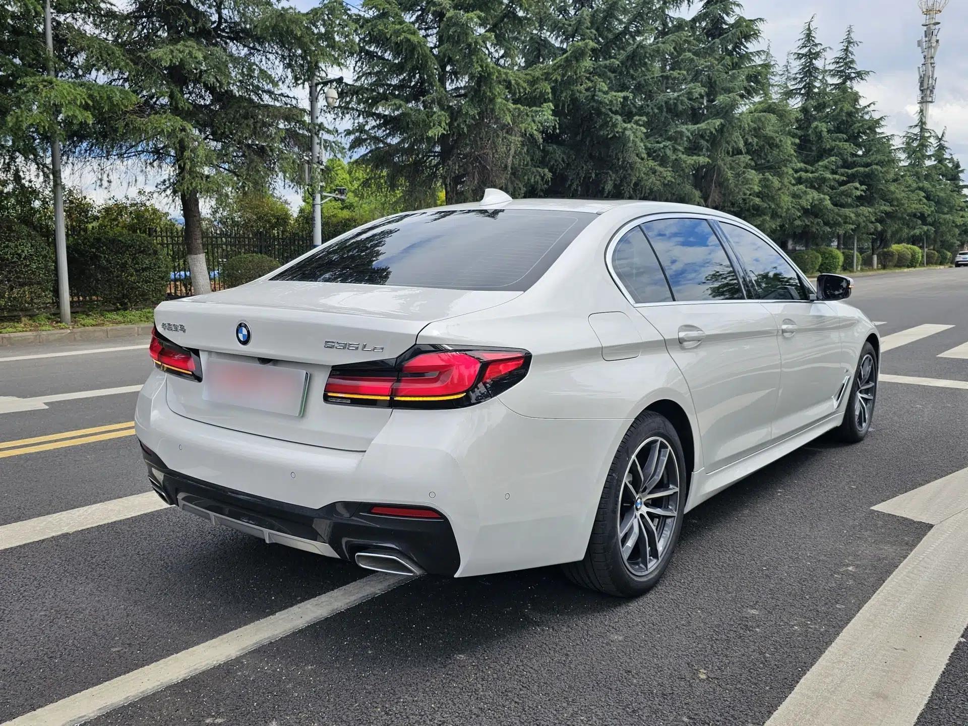 BMW 5 Series New Energy 2022 535Le Pioneer Edition M Sport Package — миниатюра 14