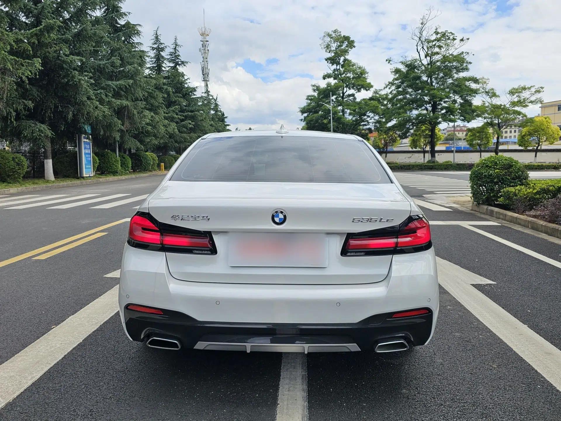 BMW 5 Series New Energy 2022 535Le Pioneer Edition M Sport Package — миниатюра 16