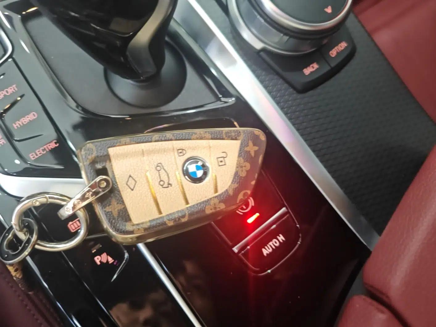 BMW 5 Series New Energy 2022 535Le Pioneer Edition M Sport Package — миниатюра 28