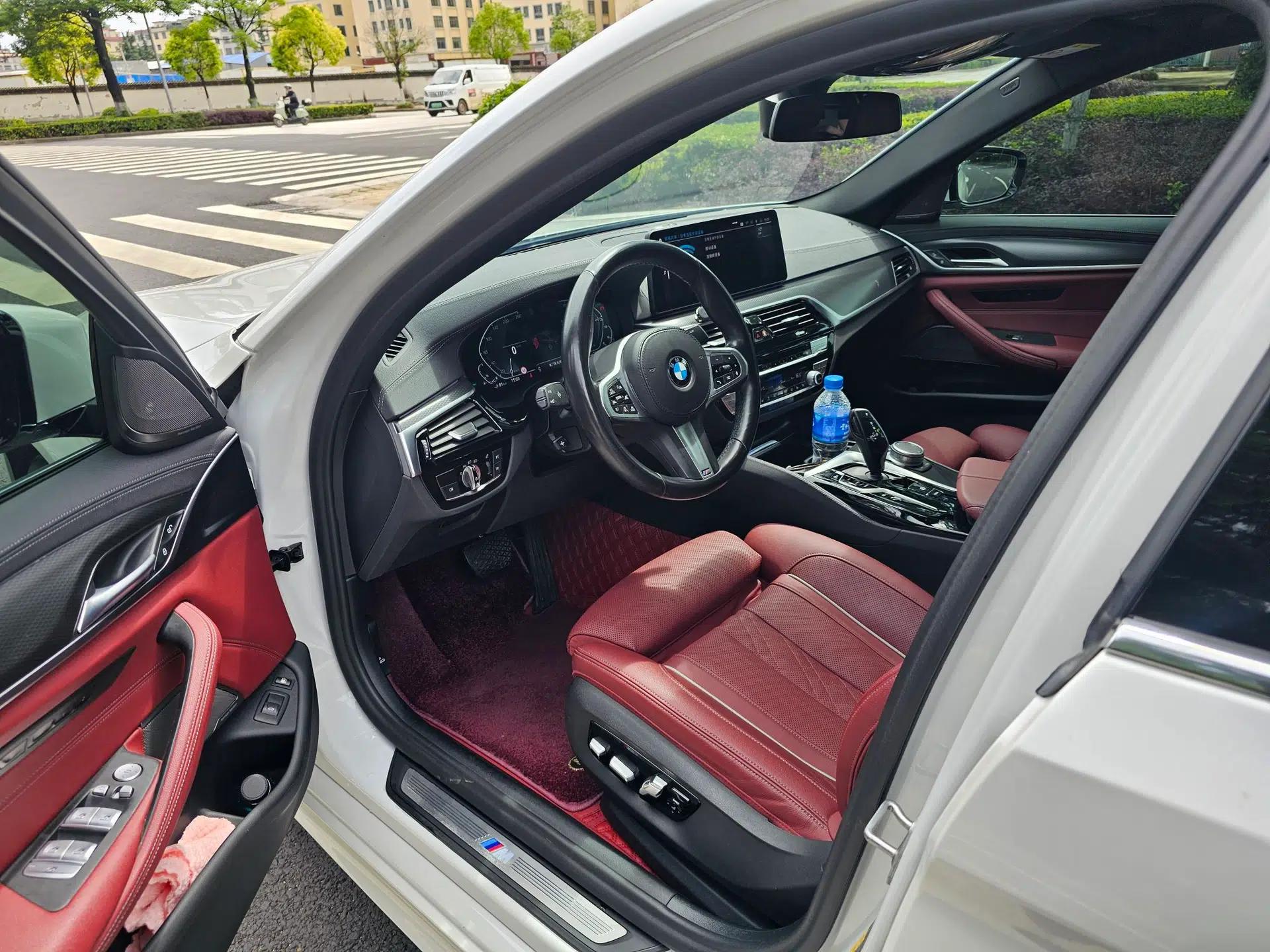 BMW 5 Series New Energy 2022 535Le Pioneer Edition M Sport Package — миниатюра 29