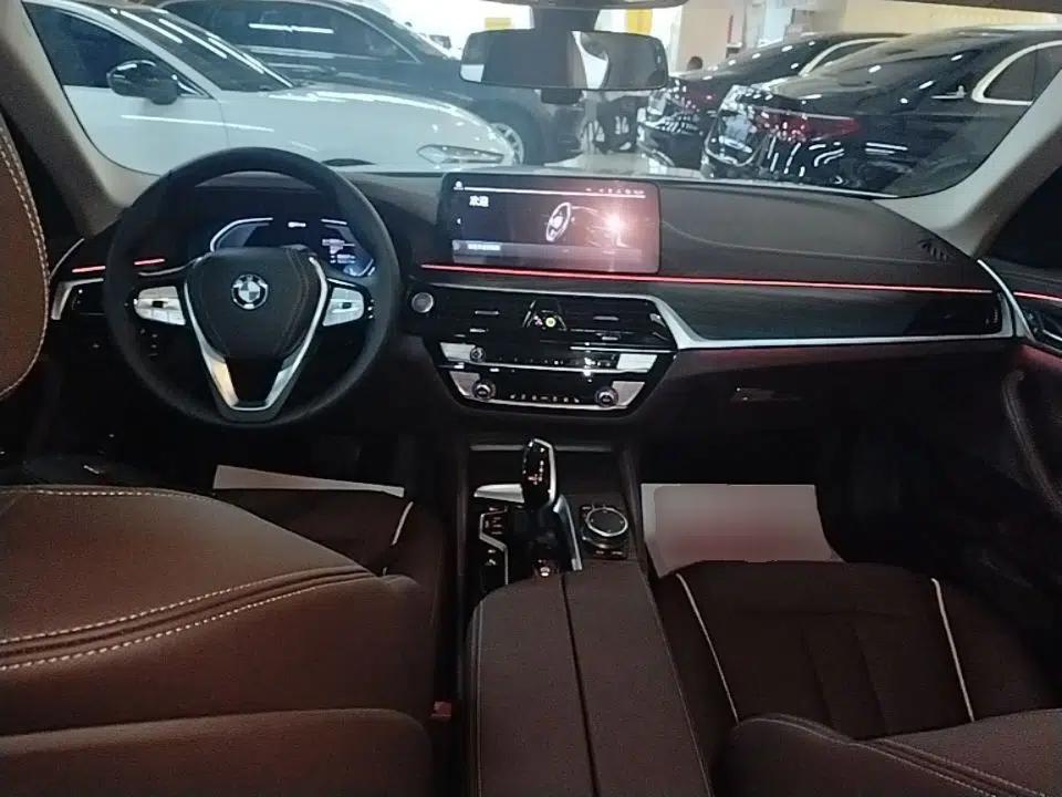 BMW 5 Series New Energy 2022 Updated Version 535Le Luxury Package — миниатюра 12