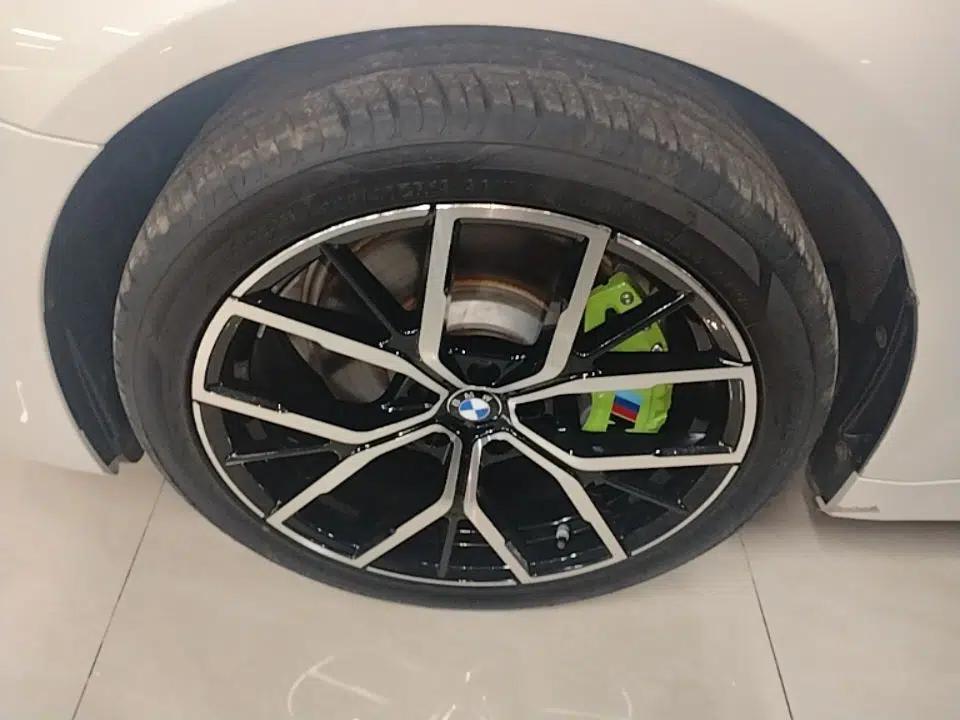 BMW 5 Series New Energy 2022 Updated Version 535Le Luxury Package — миниатюра 10