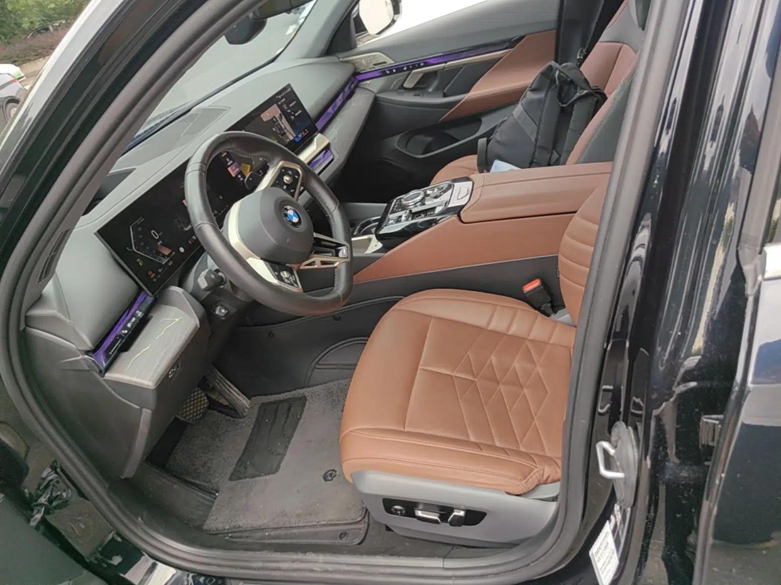 BMW 5 Series 2024 530Li Luxury Edition M Sport Package — миниатюра 17