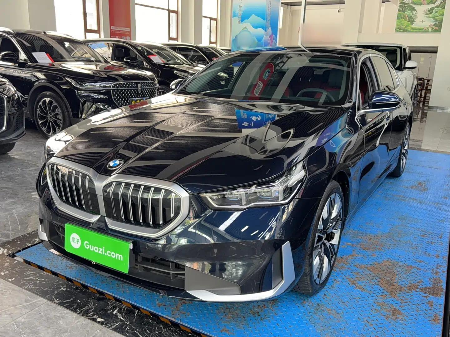 BMW 5 Series 2024 530Li Luxury Package Premium Edition — миниатюра 2
