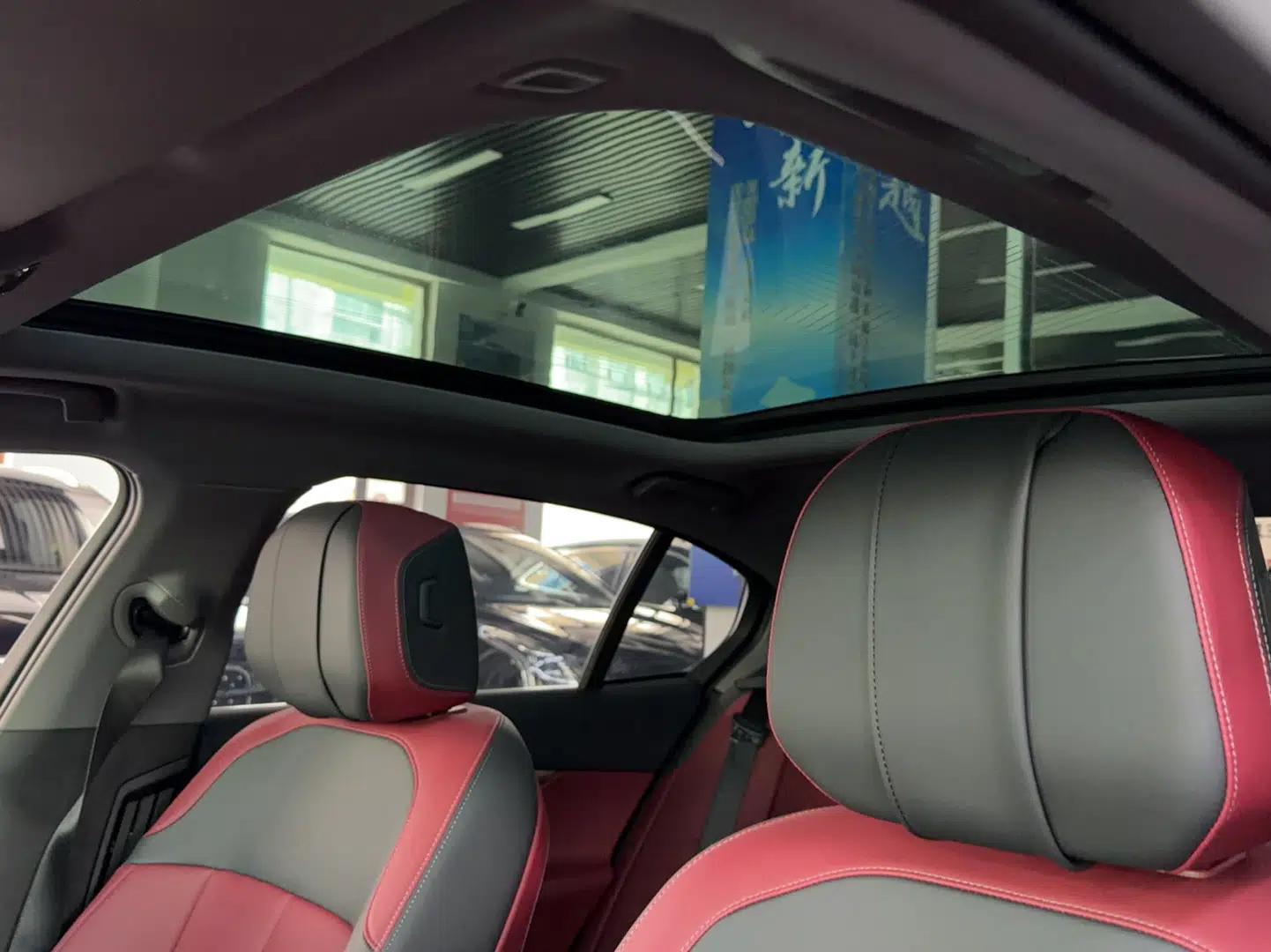 BMW 5 Series 2024 530Li Luxury Package Premium Edition — миниатюра 20