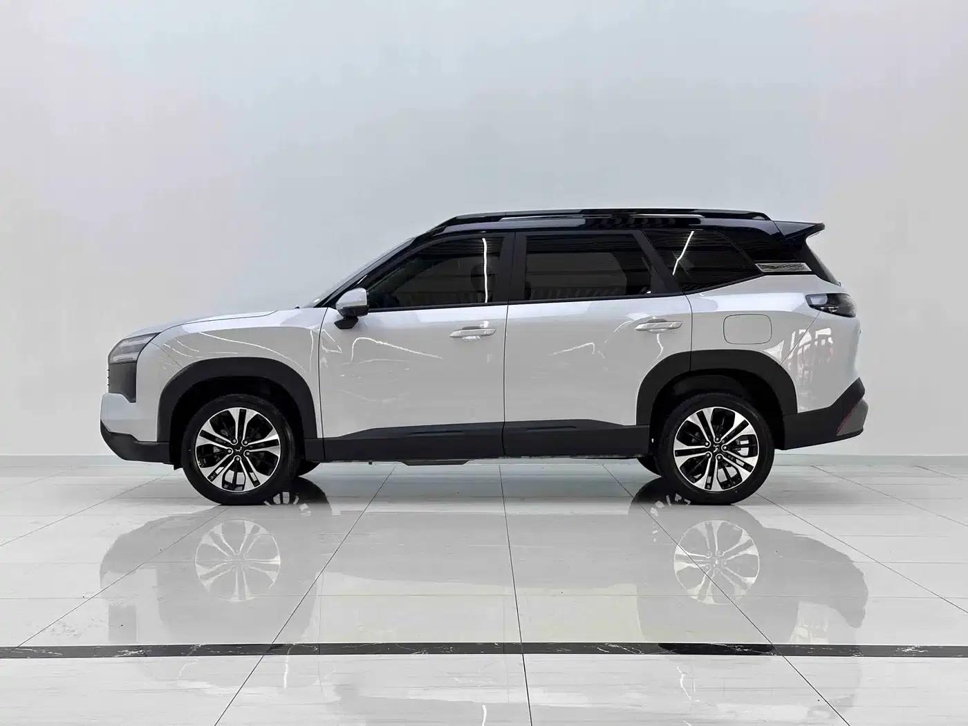 Starlight 560 2026 Model 1.5T CVT Elite — миниатюра 5