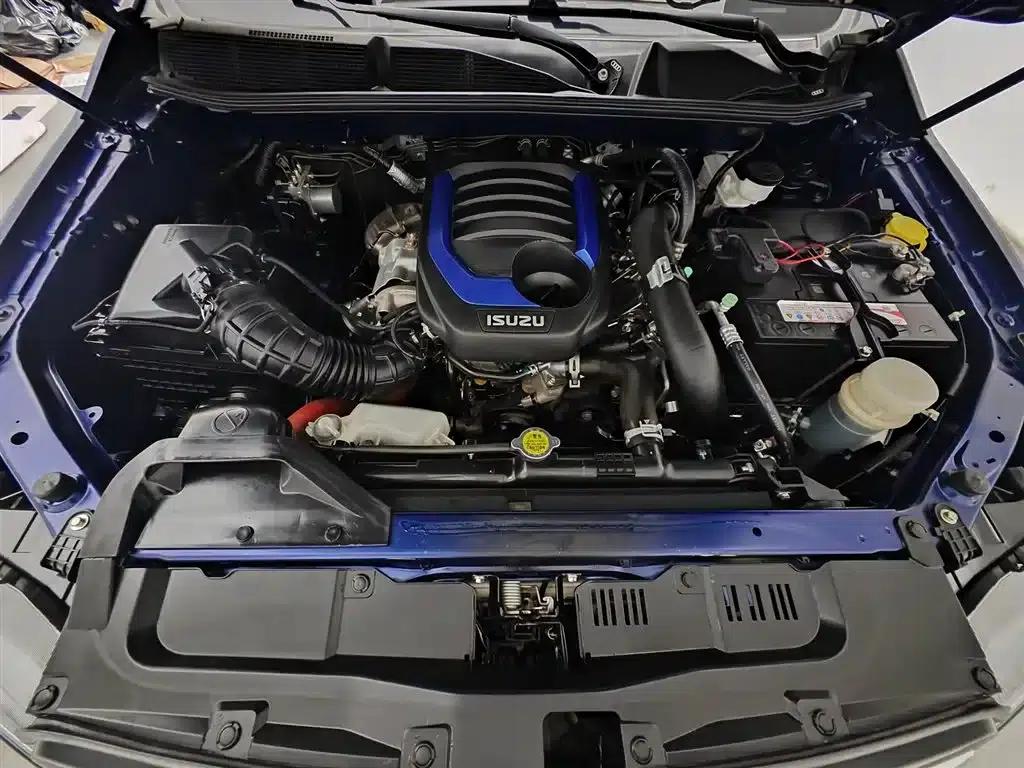 D-MAX 2021 1.9T Automatic 4WD Diesel Global Edition RZ4E — миниатюра 6
