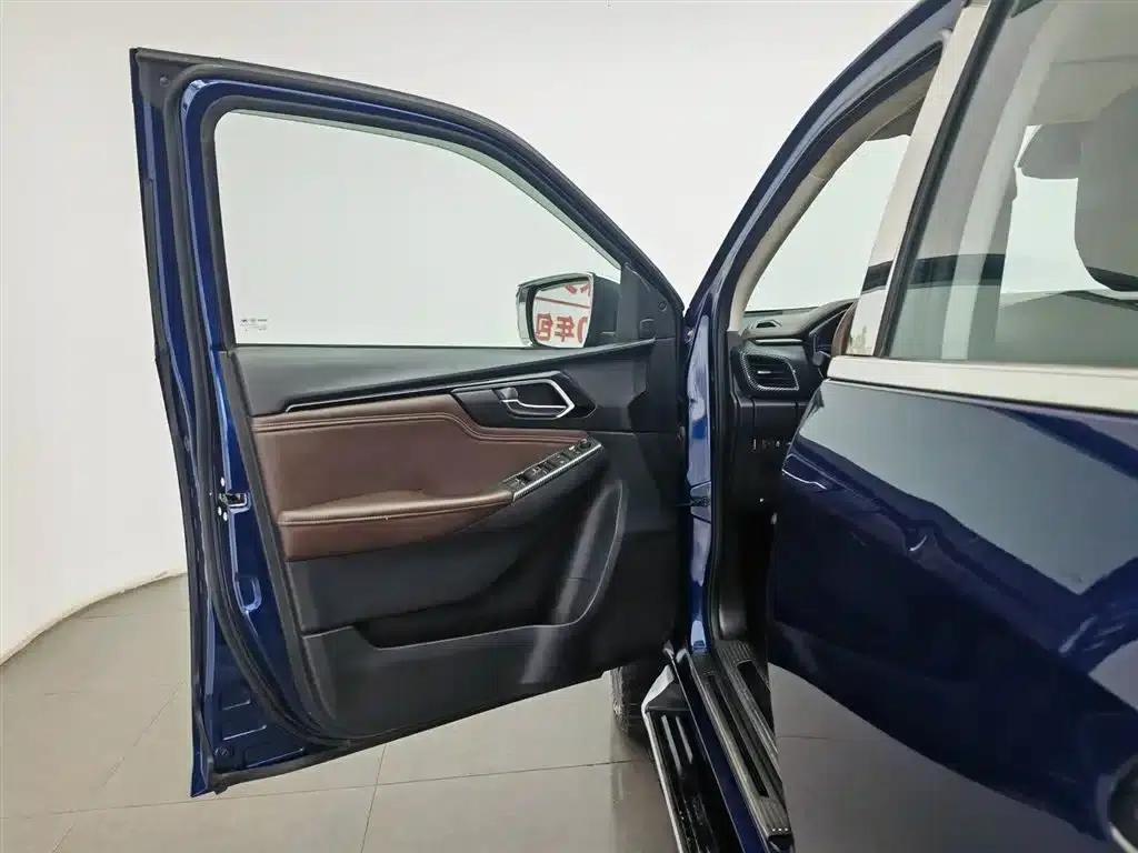 D-MAX 2021 1.9T Automatic 4WD Diesel Global Edition RZ4E — миниатюра 8