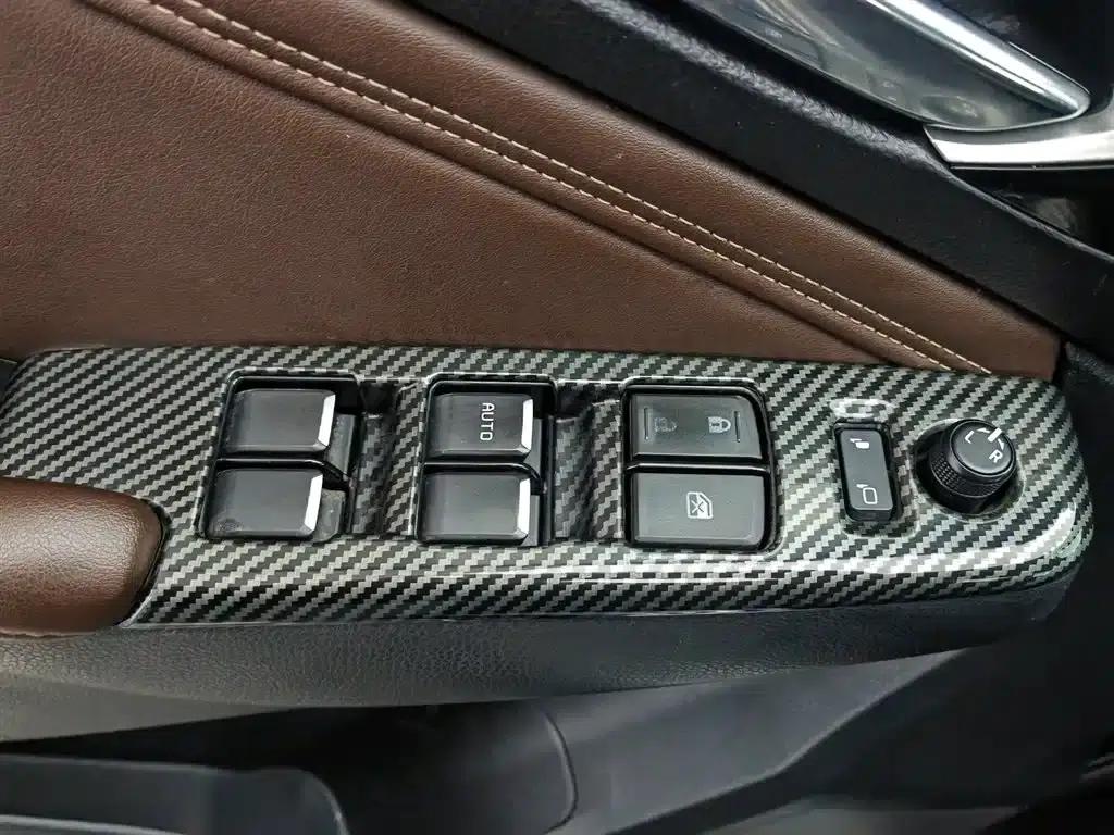 D-MAX 2021 1.9T Automatic 4WD Diesel Global Edition RZ4E — миниатюра 9