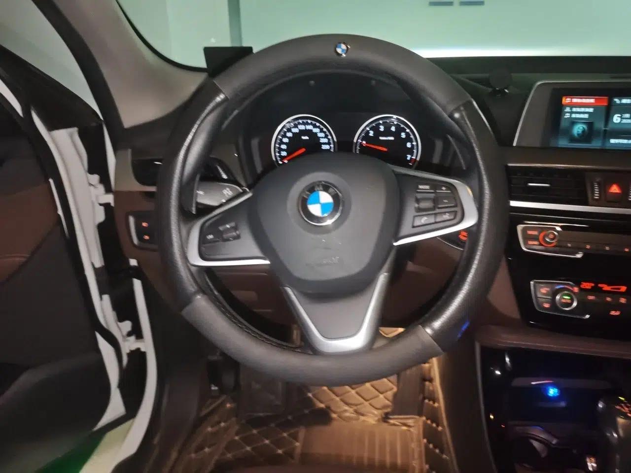 BMW X1 2018 sDrive18Li Luxury Model — миниатюра 10