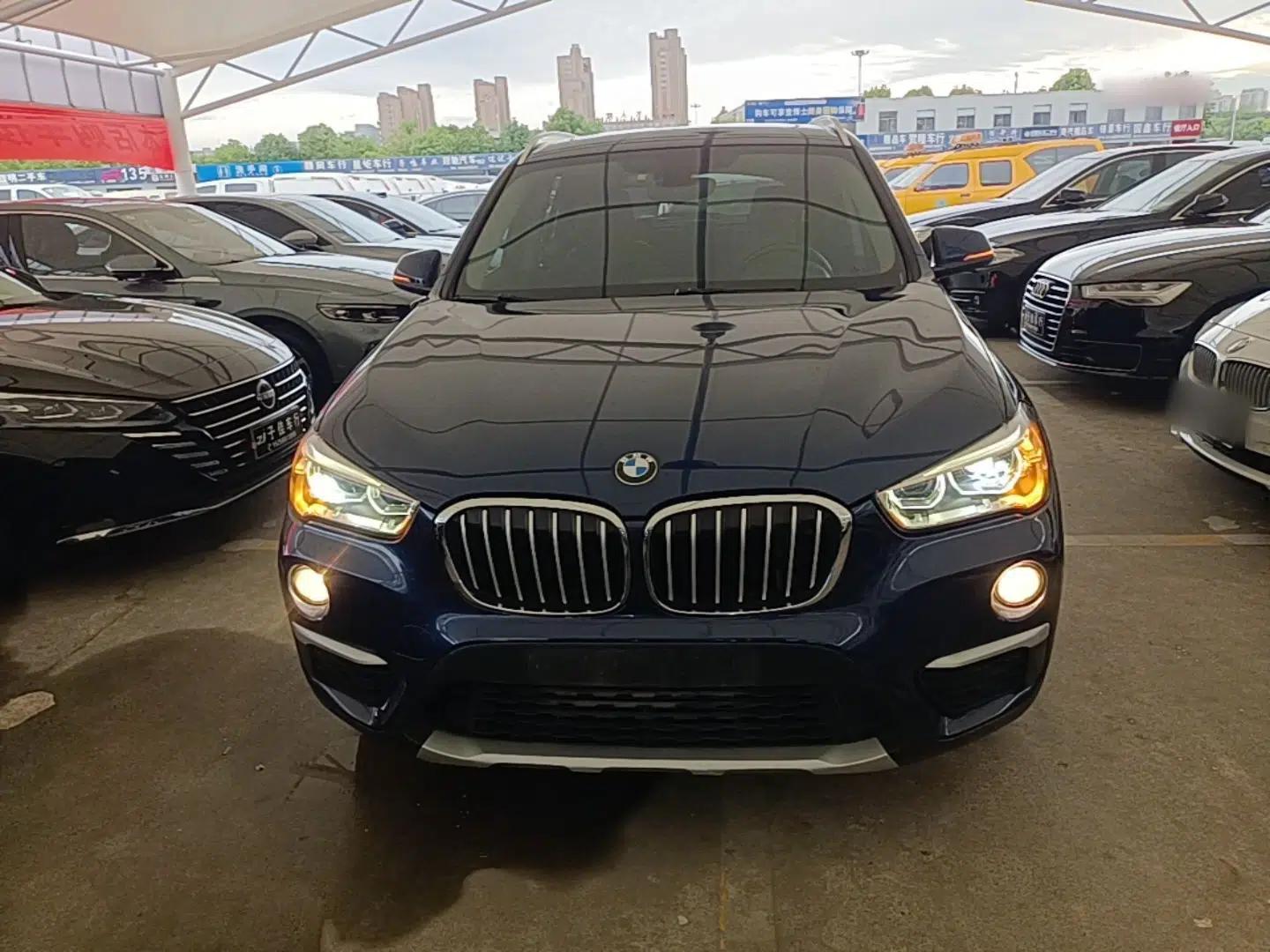 BMW X1 2018 sDrive18Li Luxury Model — миниатюра 2