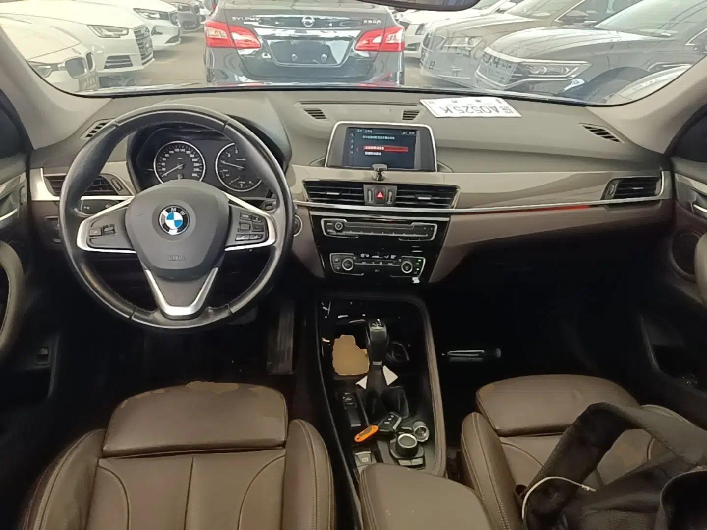 BMW X1 2018 sDrive18Li Luxury Model — миниатюра 12