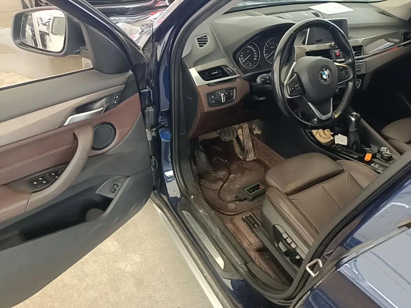 BMW X1 2018 sDrive18Li Luxury Model — миниатюра 18