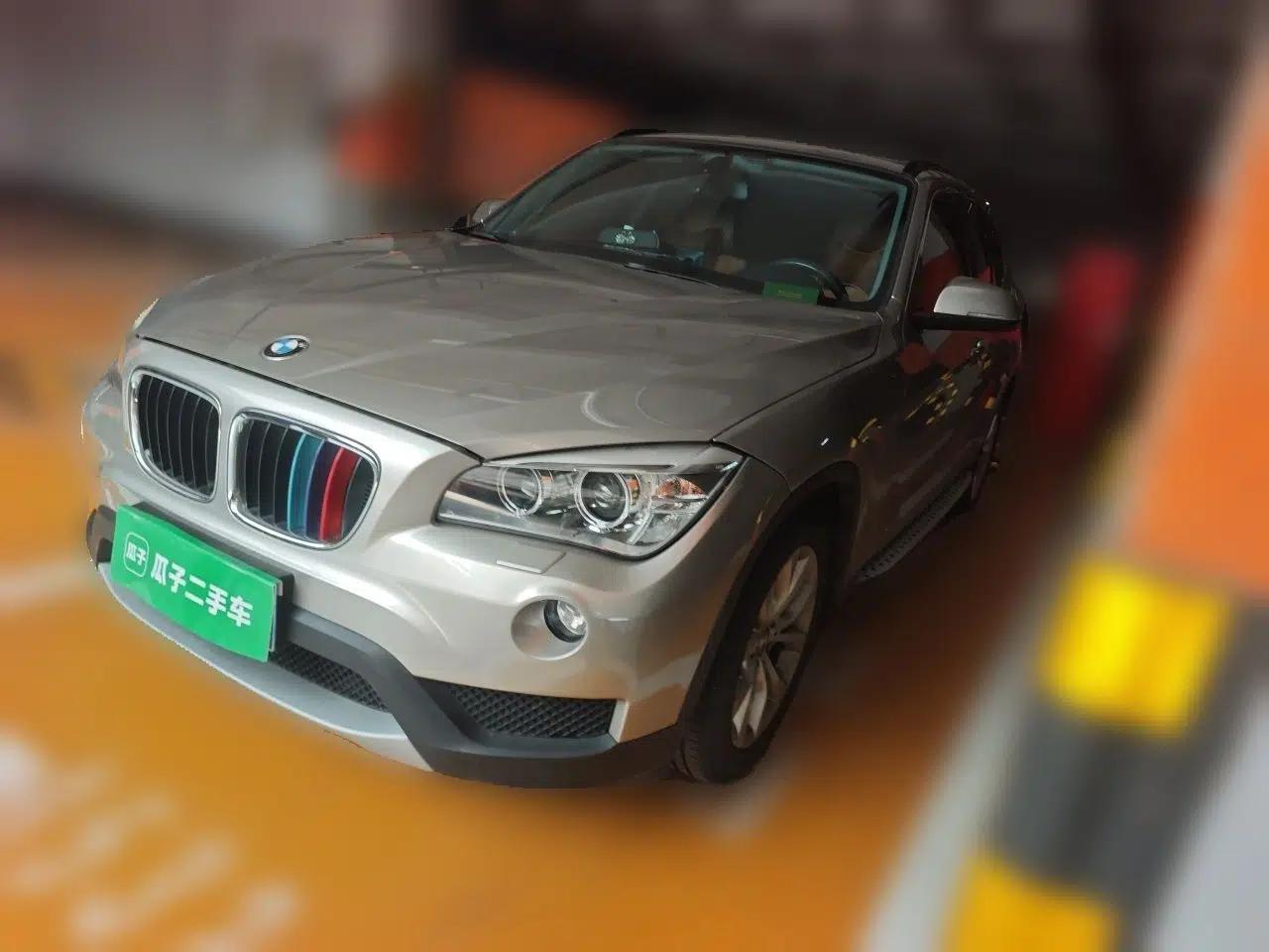 BMW X1 2013 sDrive18i Leading Model — миниатюра 1