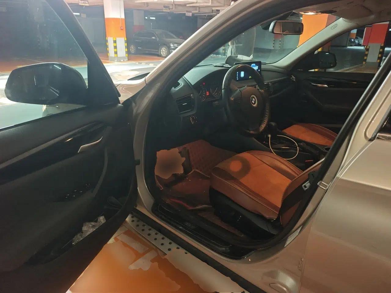 BMW X1 2013 sDrive18i Leading Model — миниатюра 16
