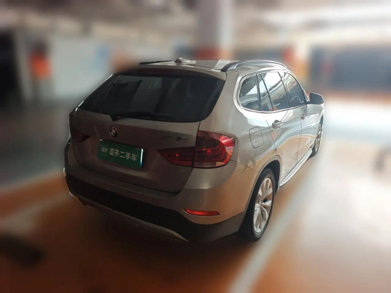 BMW X1 2013 sDrive18i Leading Model — миниатюра 6