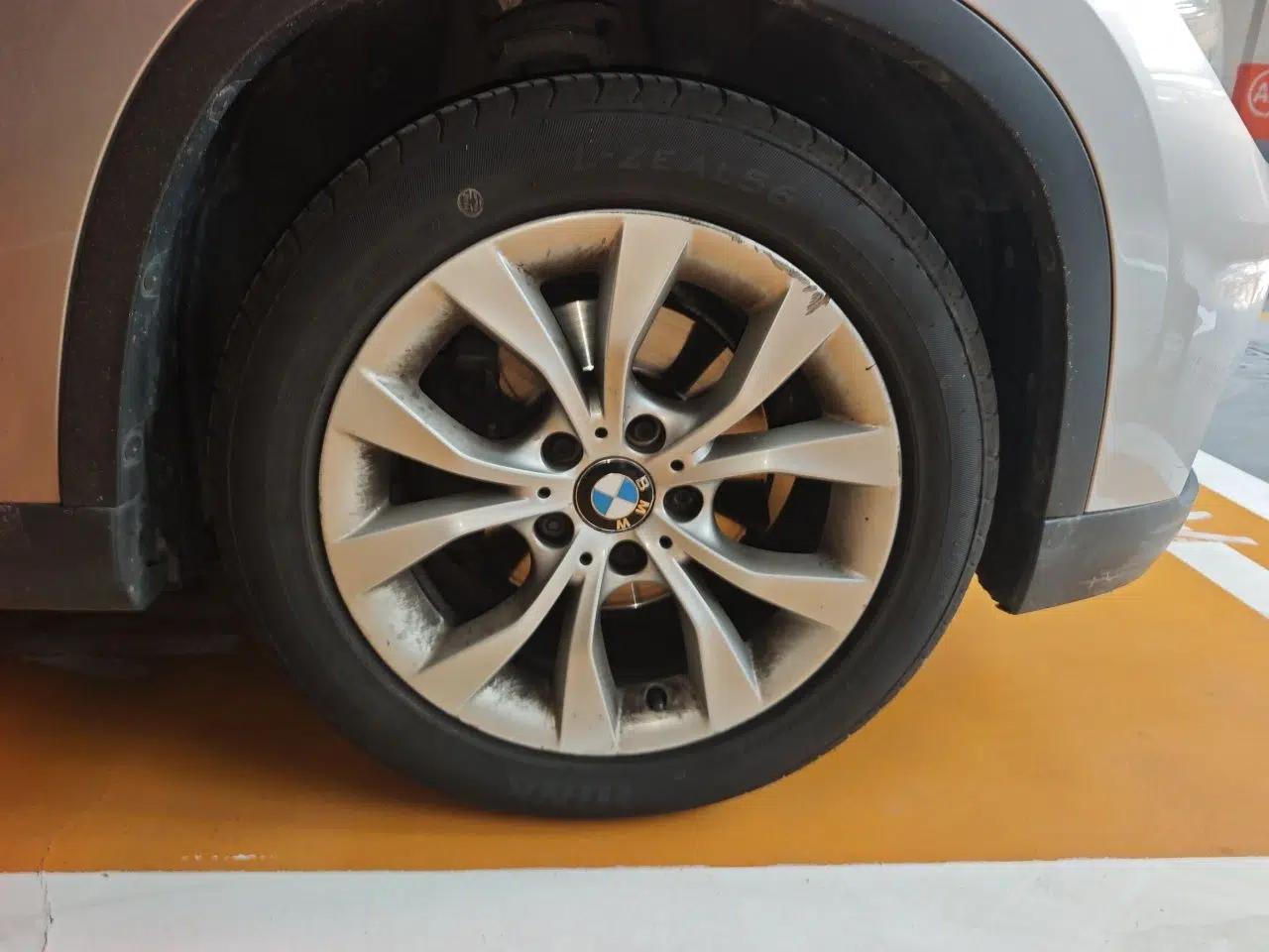 BMW X1 2013 sDrive18i Leading Model — миниатюра 8