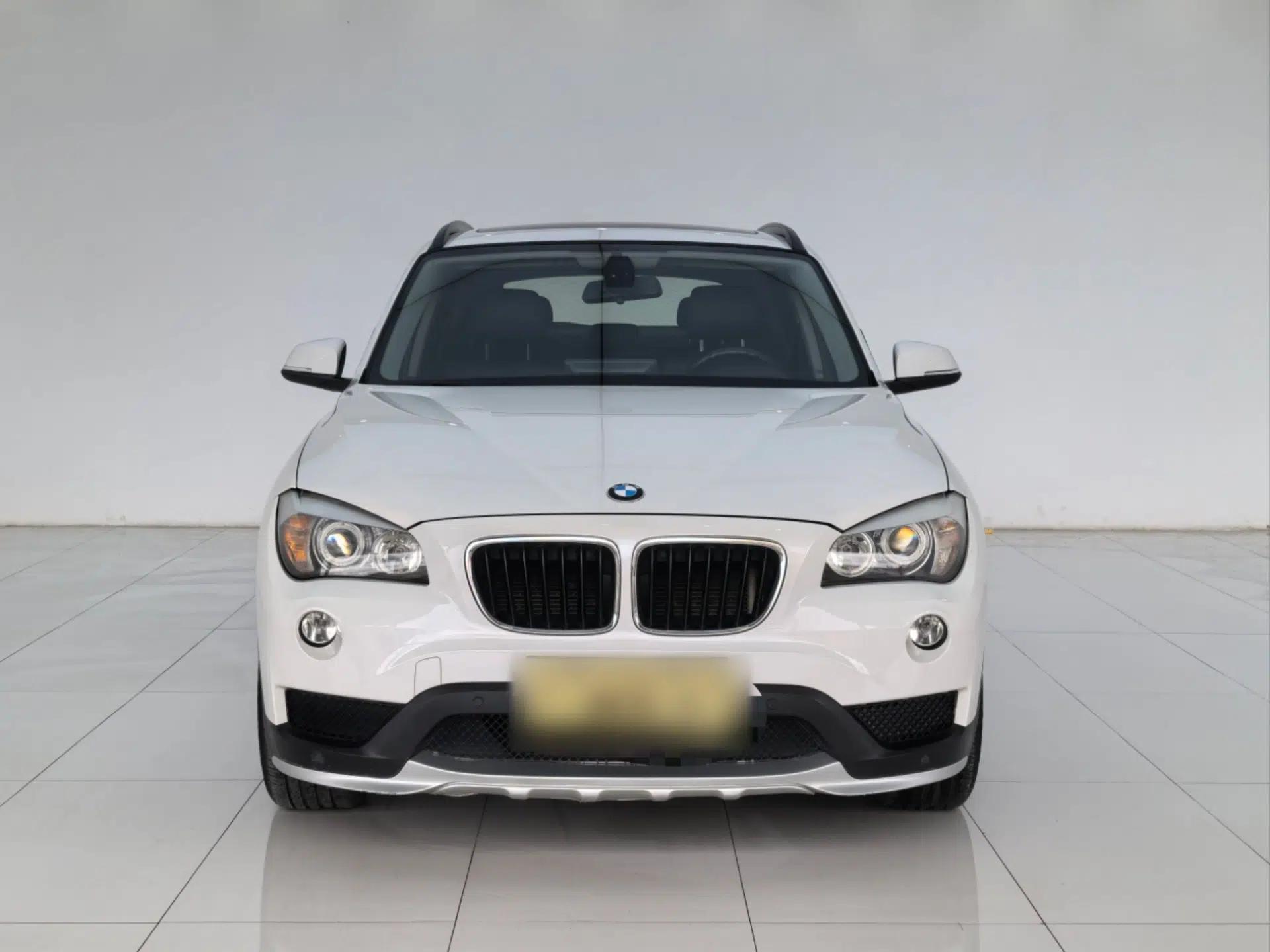 BMW X1 2015 sDrive18i Fashion Upgrade Edition — миниатюра 12