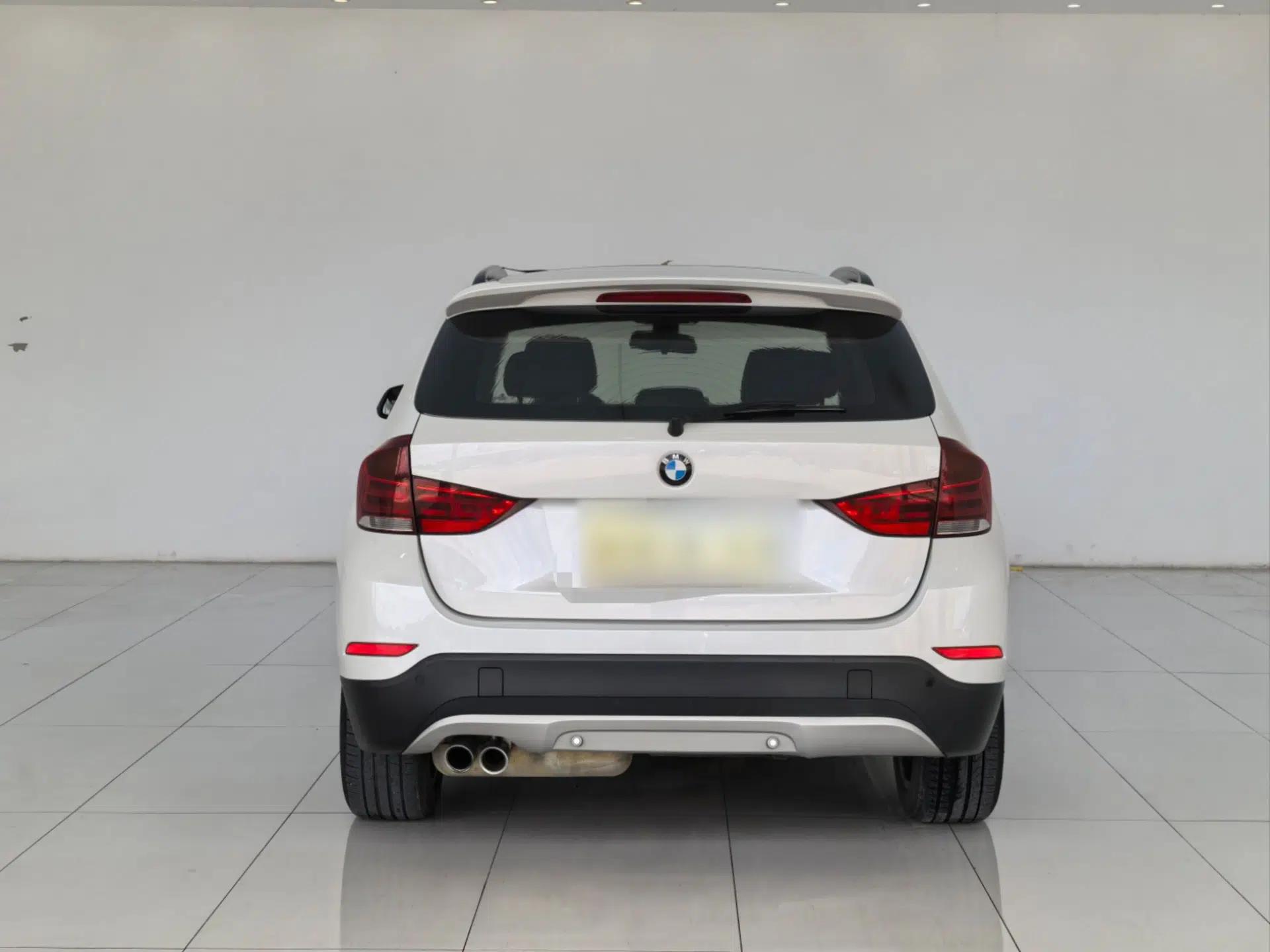BMW X1 2015 sDrive18i Fashion Upgrade Edition — миниатюра 15