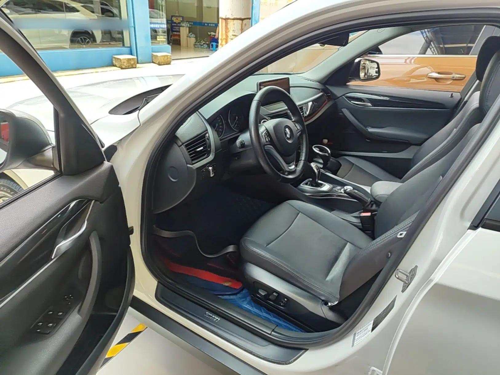 BMW X1 2015 sDrive18i Fashion Upgrade Edition — миниатюра 27