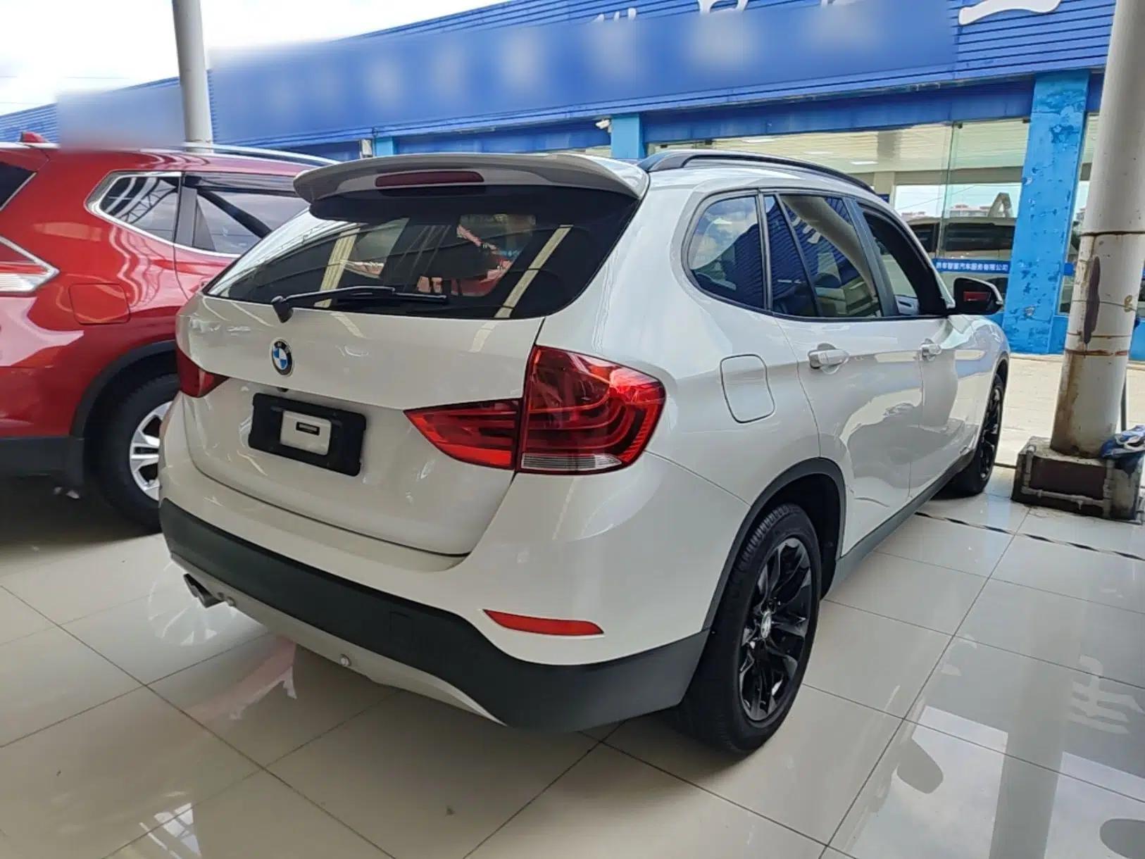 BMW X1 2015 sDrive18i Fashion Upgrade Edition — миниатюра 6