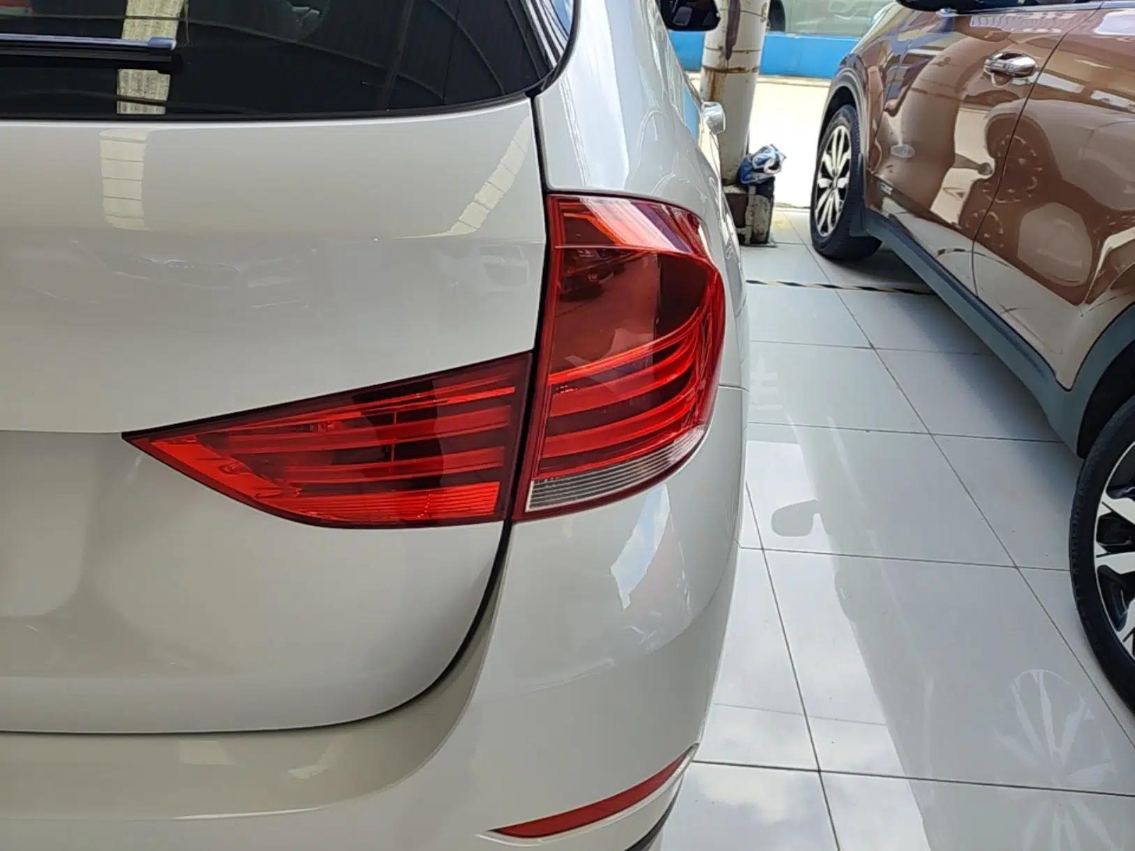 BMW X1 2015 sDrive18i Fashion Upgrade Edition — миниатюра 9