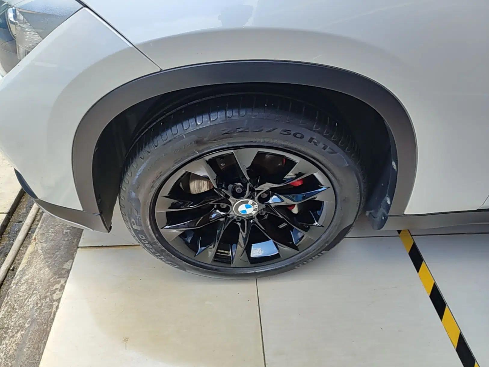 BMW X1 2015 sDrive18i Fashion Upgrade Edition — миниатюра 10