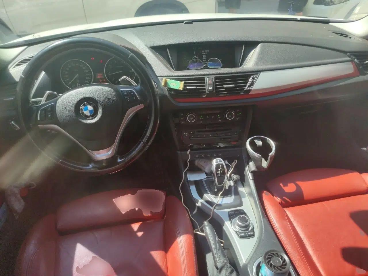 BMW X1 2014 xDrive20i Sports Design Package — миниатюра 9