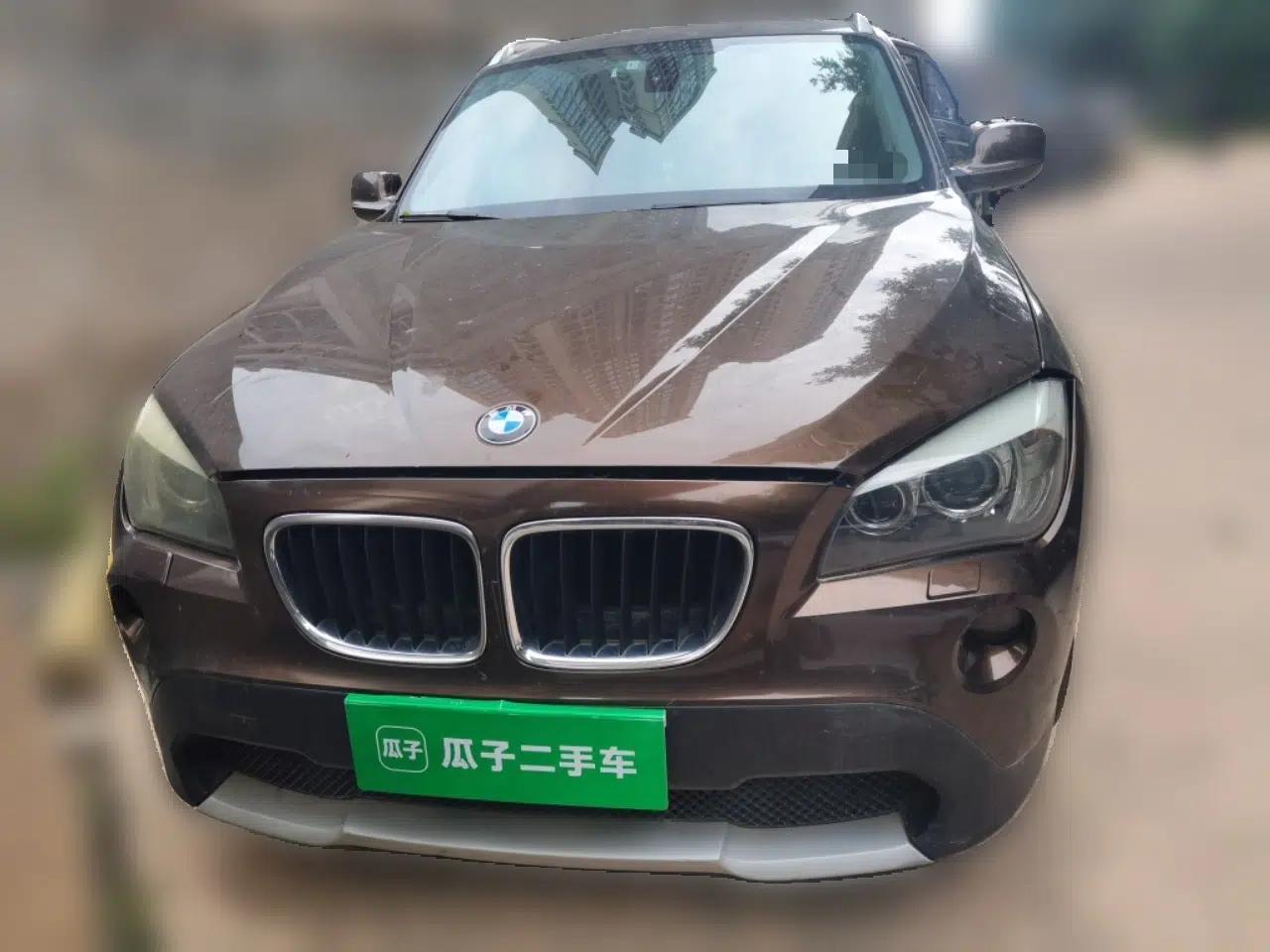 BMW X1 2012 xDrive20i Luxury Model — миниатюра 2