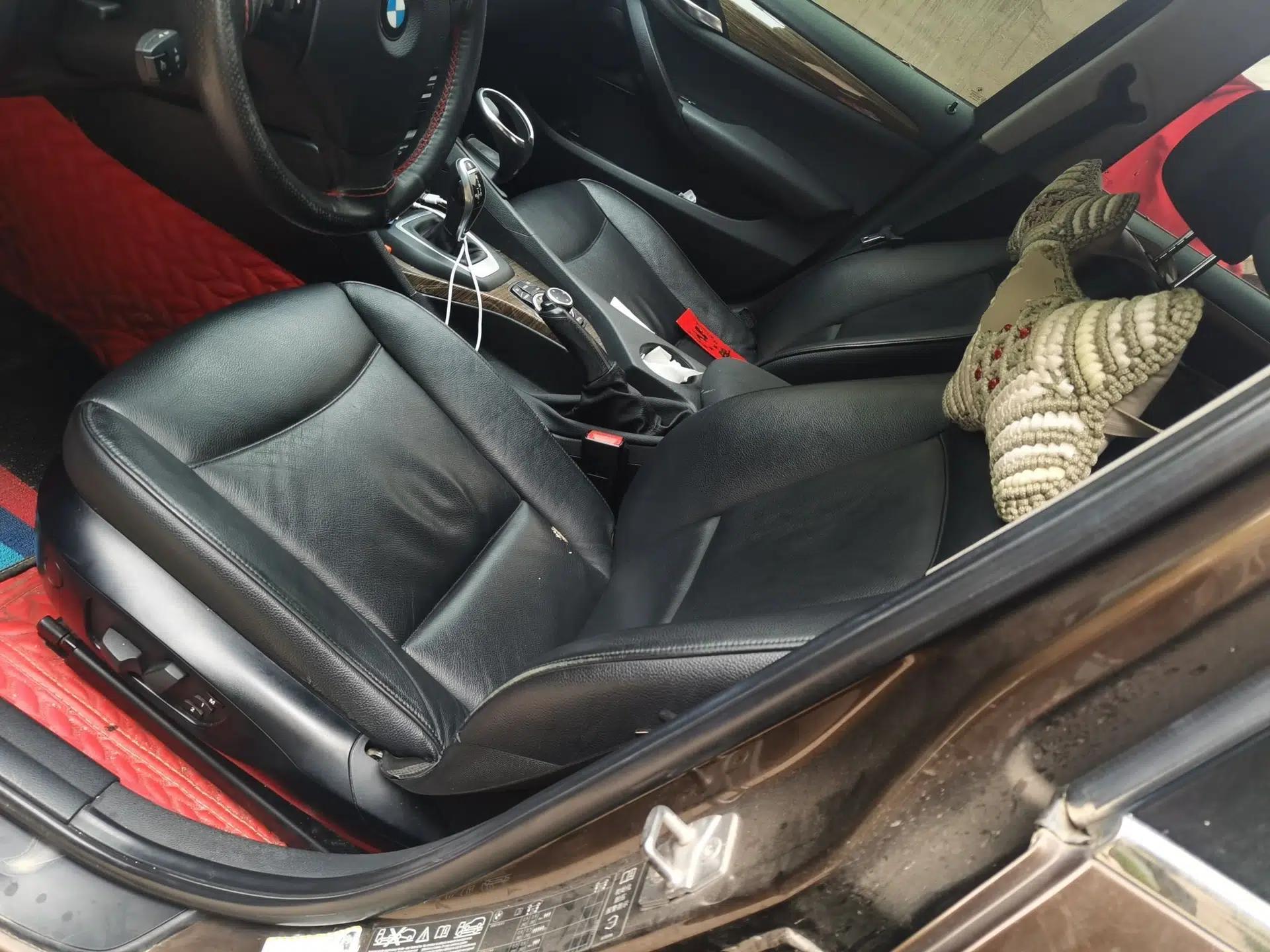 BMW X1 2012 xDrive20i Luxury Model — миниатюра 15