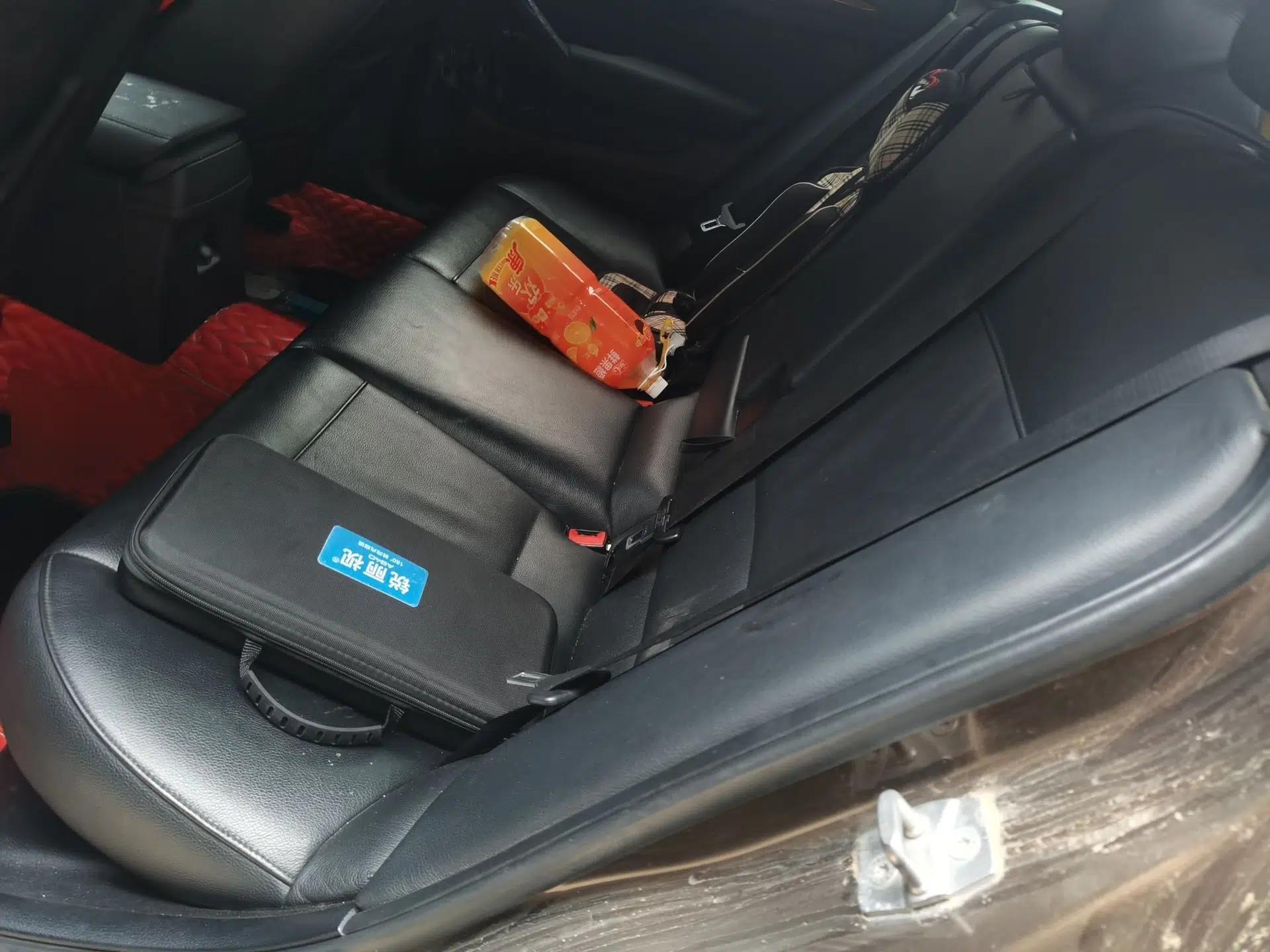 BMW X1 2012 xDrive20i Luxury Model — миниатюра 17