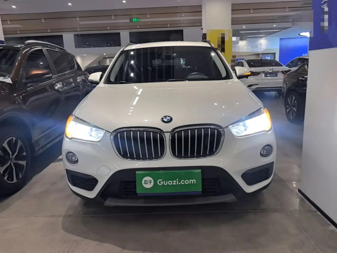 BMW X1 2019 sDrive18Li Fashion Model — миниатюра 2