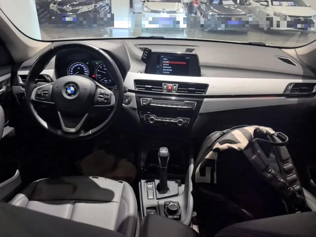 BMW X1 2019 sDrive18Li Fashion Model — миниатюра 12