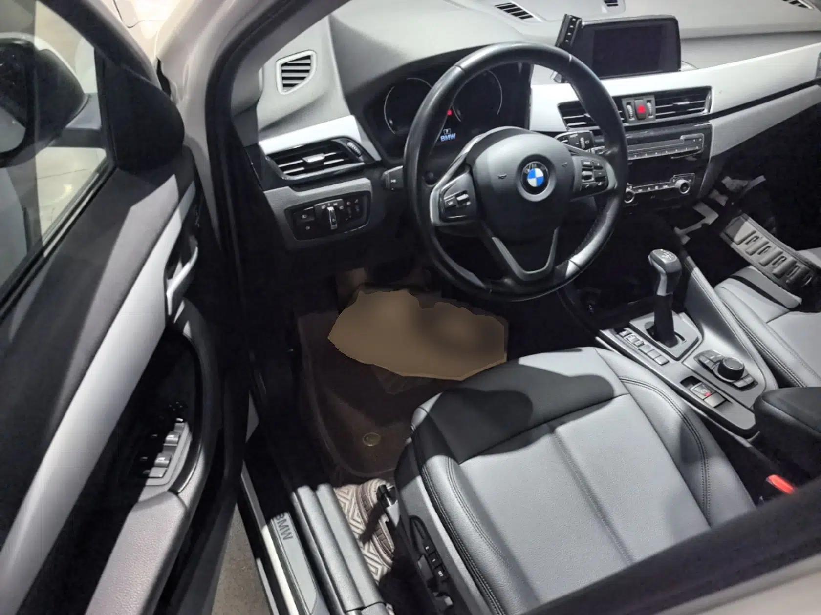 BMW X1 2019 sDrive18Li Fashion Model — миниатюра 18