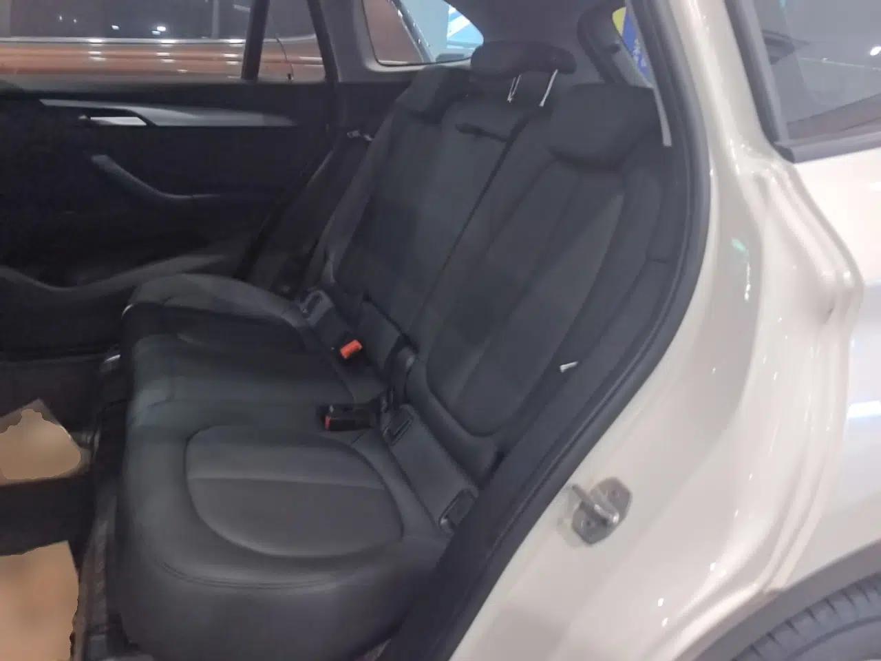 BMW X1 2019 sDrive18Li Fashion Model — миниатюра 20