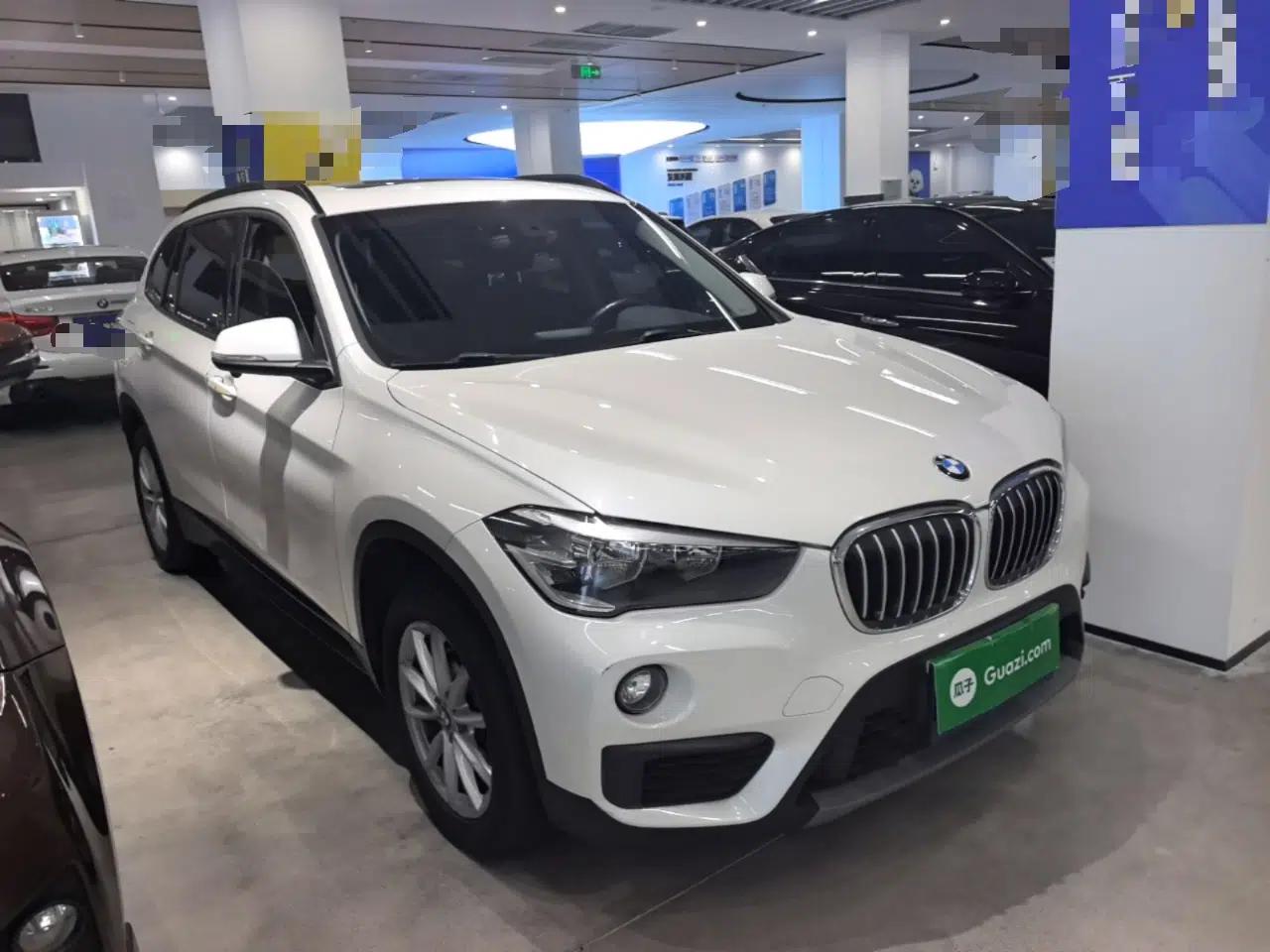 BMW X1 2019 sDrive18Li Fashion Model — миниатюра 3